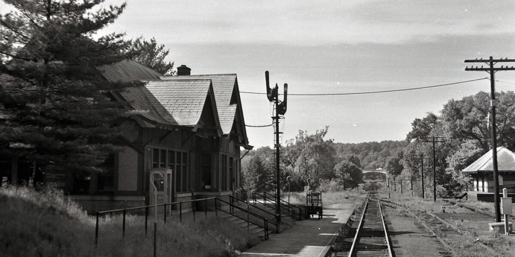 nyc_putnam_division_briarcliff_manorny_1957_fielding_lew_bowman