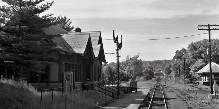 nyc_putnam_division_briarcliff_manorny_1957_fielding_lew_bowman