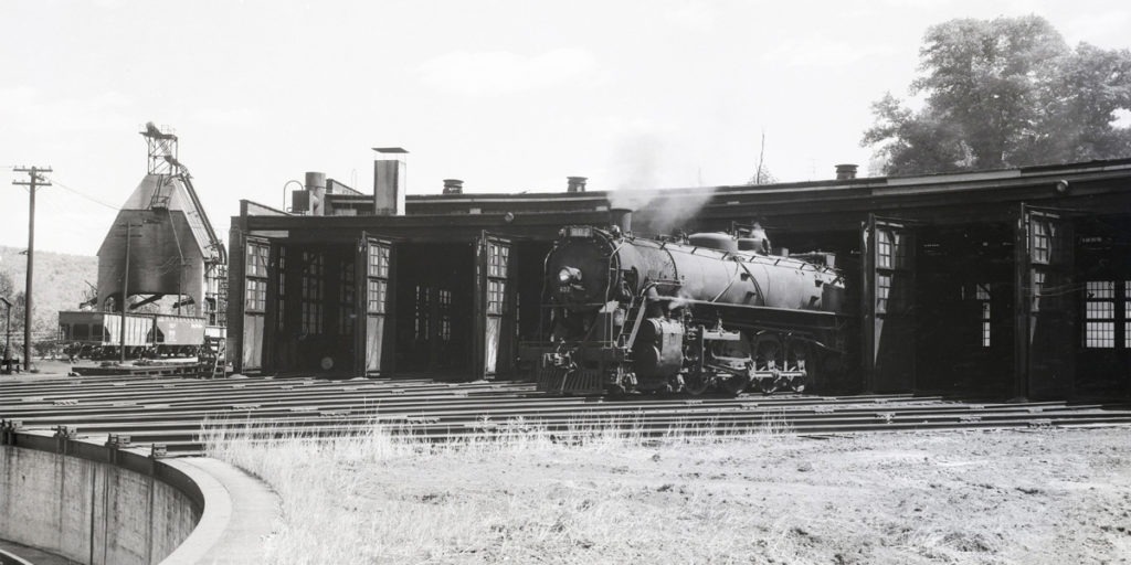 Central Vermont Railroad, White River Junction, Vermont, 482 602 at