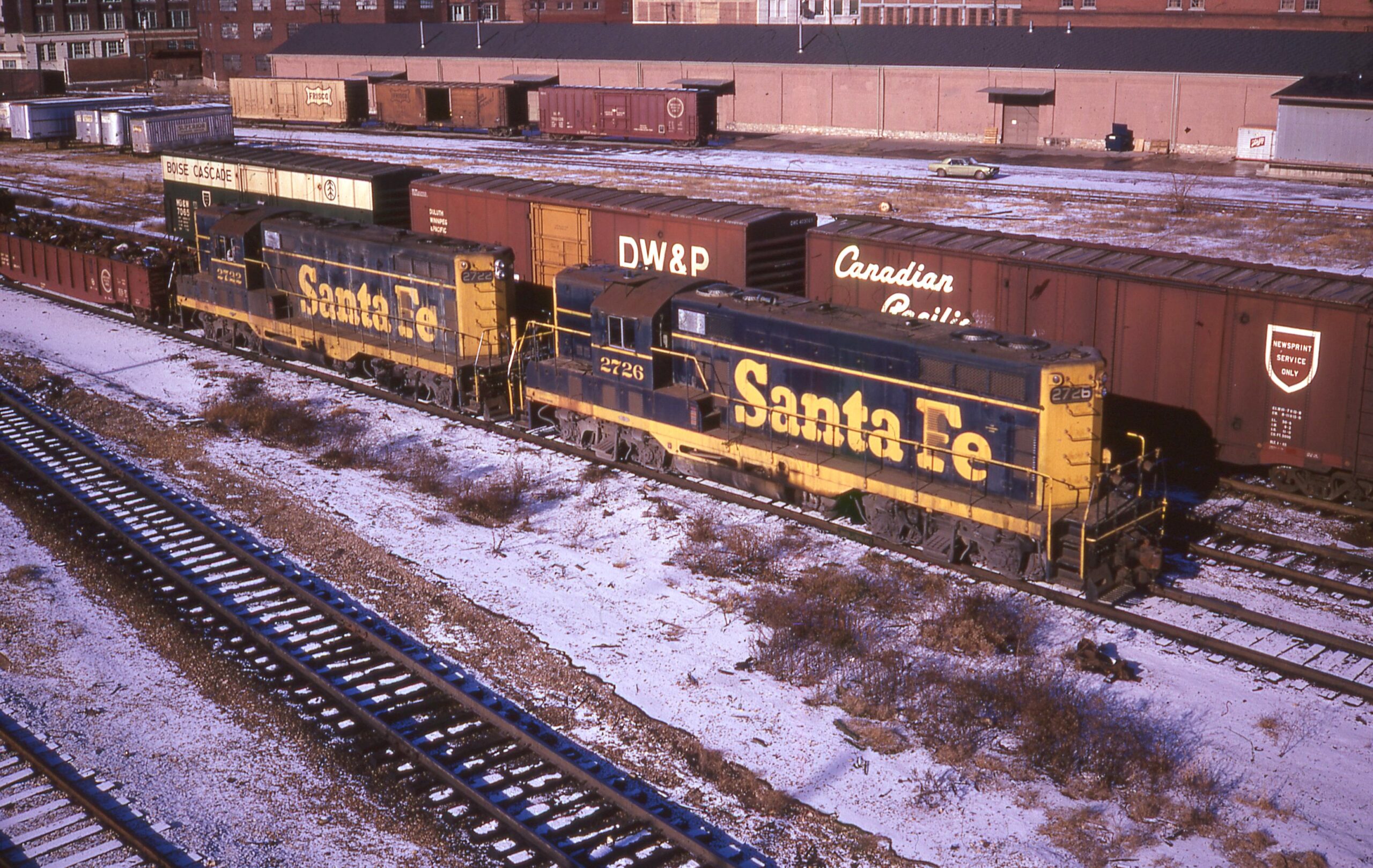 NRHS | ATSF | Kansas City, MO | GP7 2726 2722 | eb transfer freight 115-2 | Dec 24, 1973 | Richard Prince