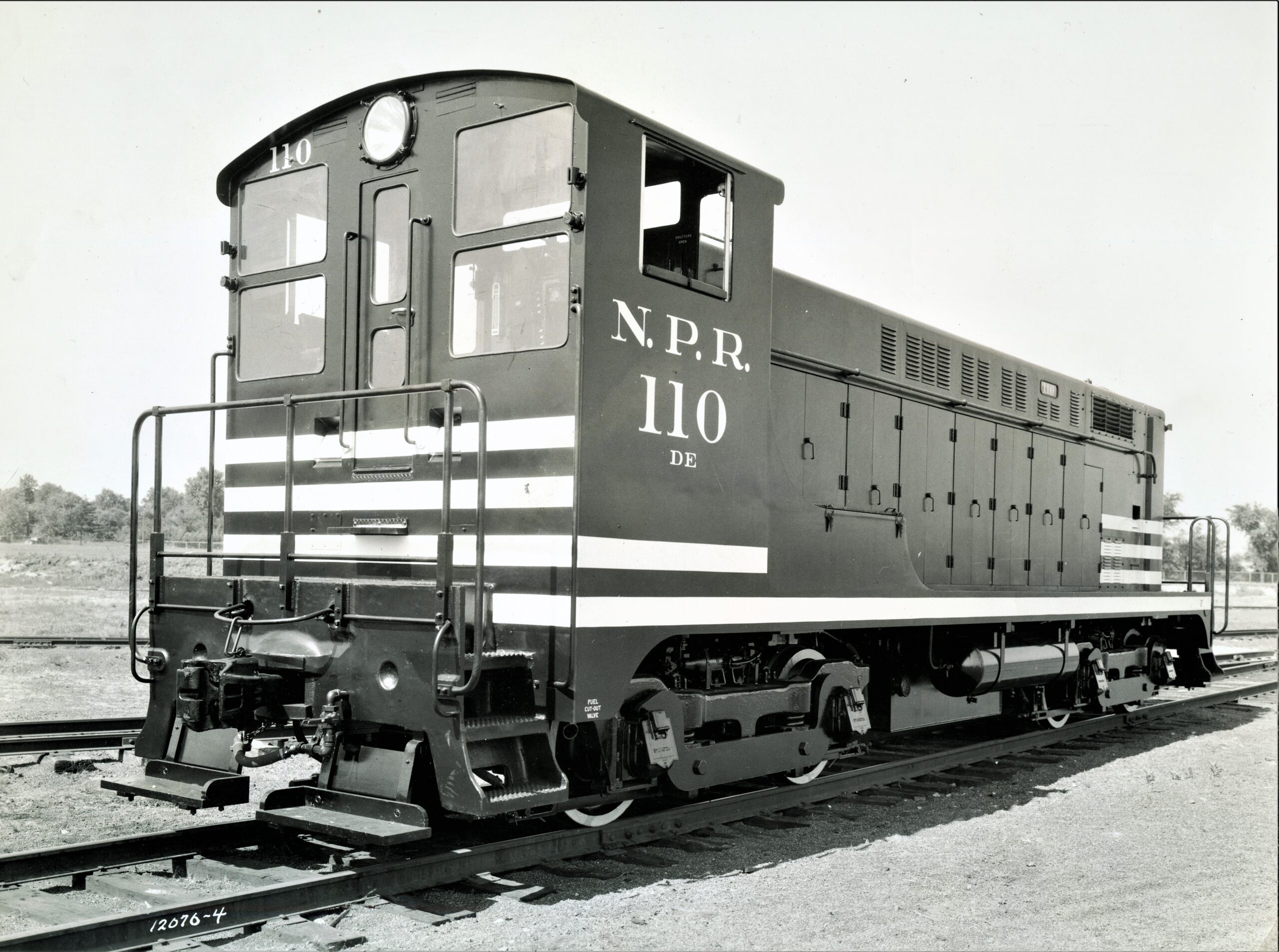 Northern Pacific VO-1000 diesel-electric #110 Baldwin builder’s photo June 28, 1941