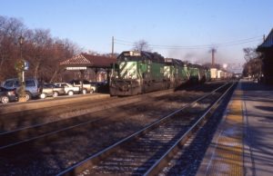 Burlington Northern | Hinsdale, Illinois | SD40-2 7921 and 7929 + 3 | westbound TV train | December 16, 1999 | Thomas Hoffman