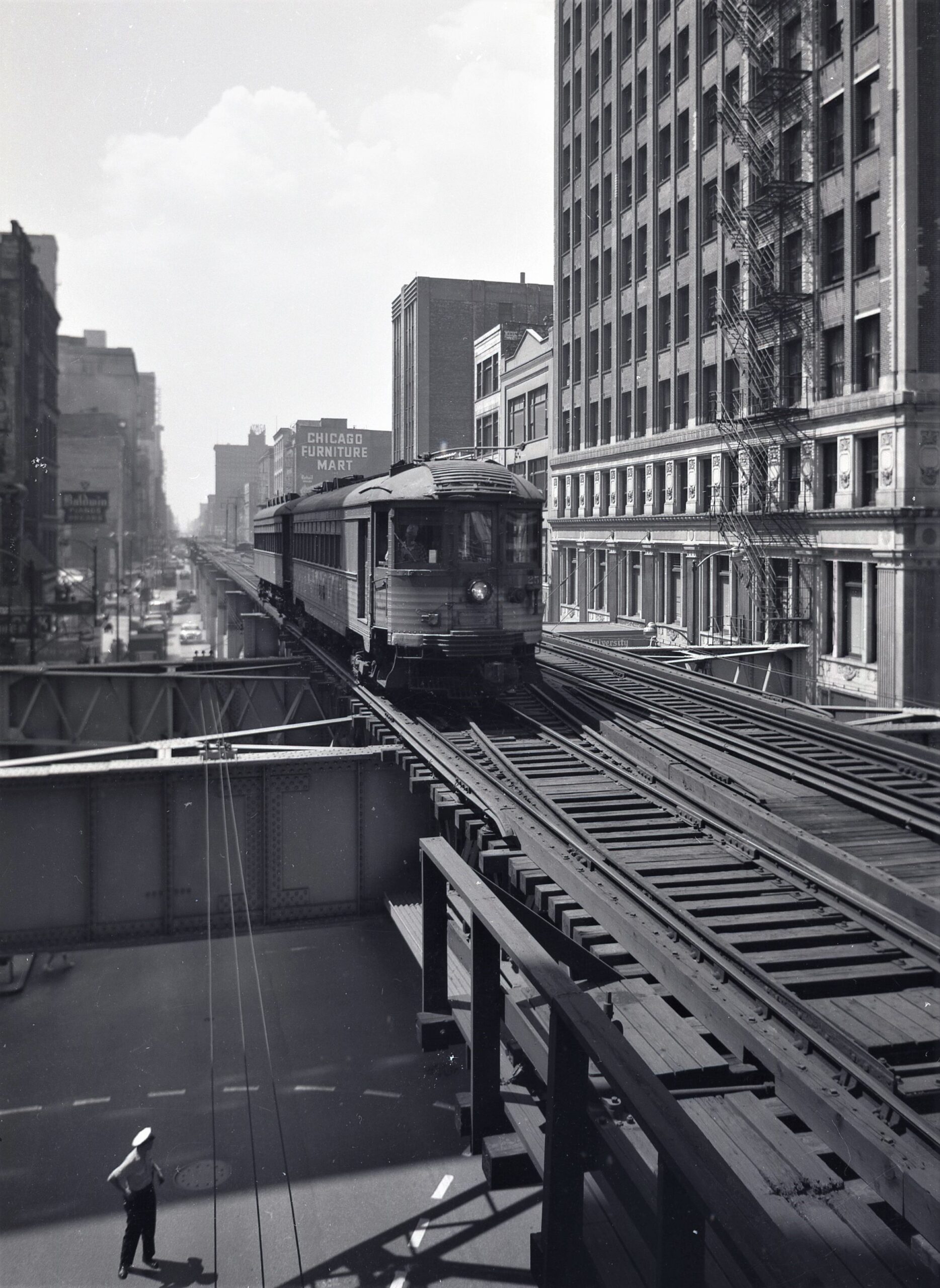 Chicago North Shore and Milwaukee | Chicago, Illinois | Car 25 + 1 | CTA loop |1960 | Fielding Lew Bowman photo
