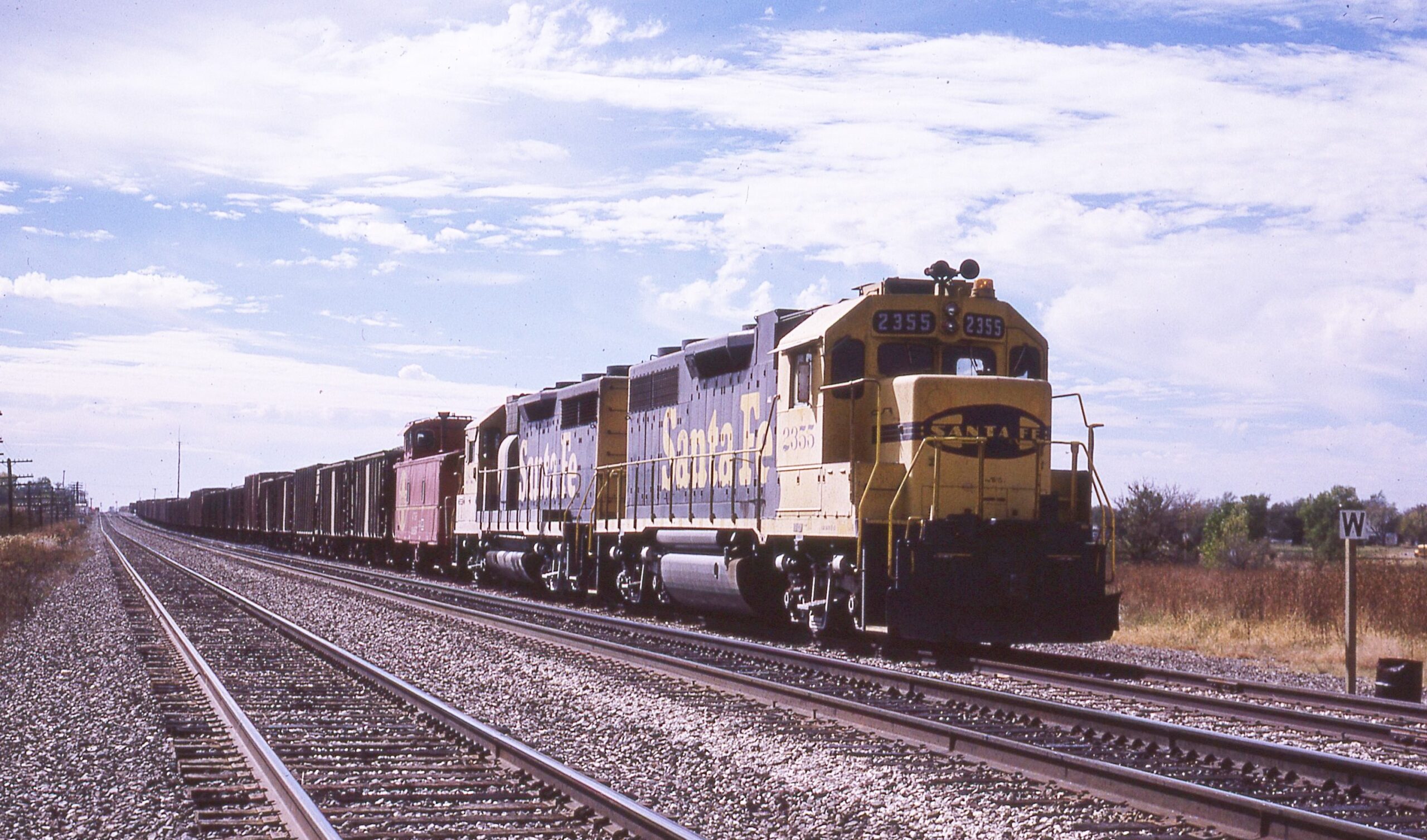 Atchison Topeka and Santa Fe | Cassoday, Kansas | GP38u 2305+ 1 | Coal train | October 21, 1989 | Dave Rector photoTS