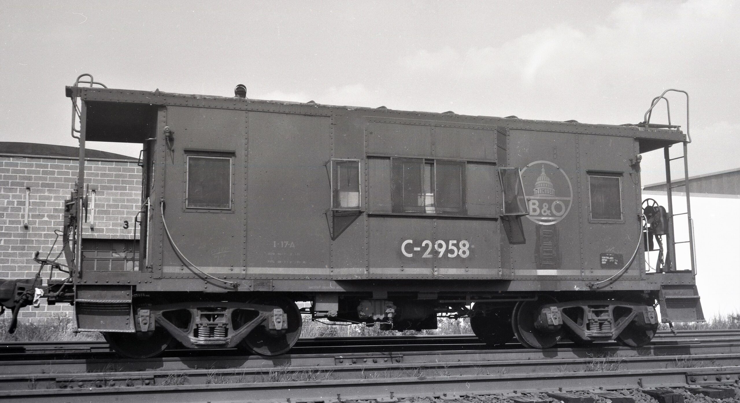 Baltimore and Ohio | Roselle, New Jersey | Caboose I-17A class C-2958 | September 27, 1975