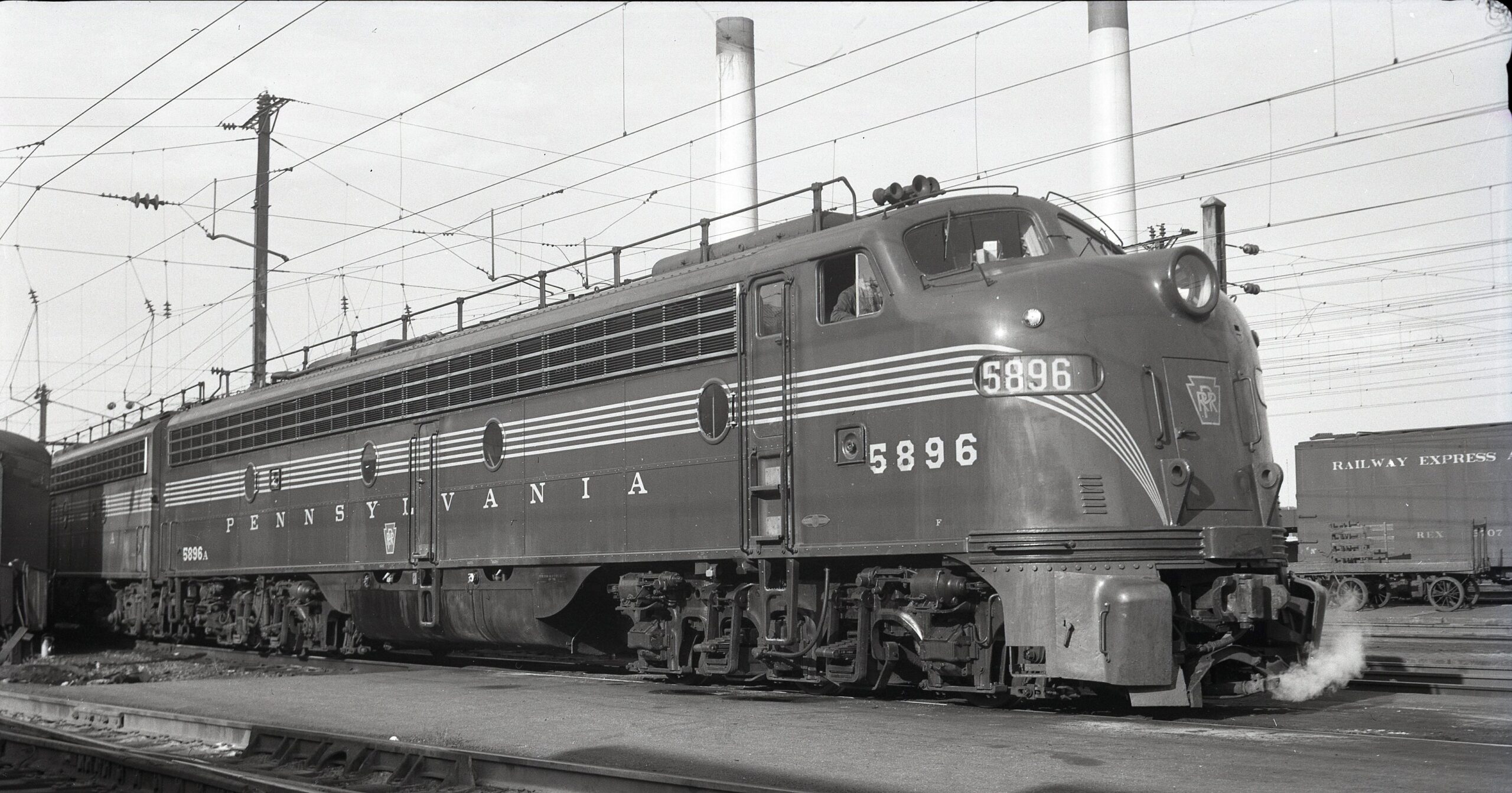 Pennsylvania Railroad | Harrisburg, Pennsylvania | E8a 5896 | October 10, 1954 | John Bowman, Jr. photo