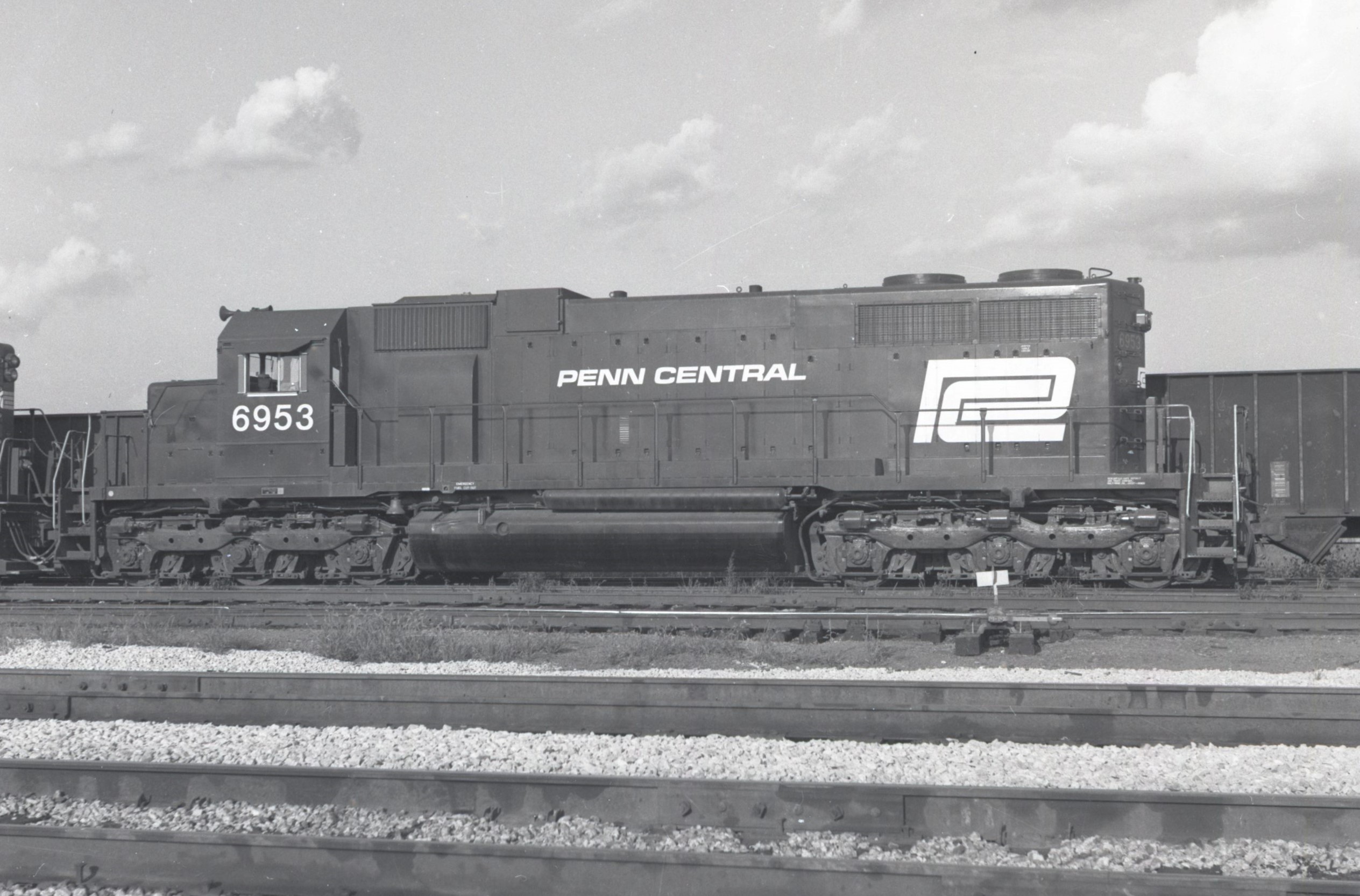 Penn Central | Altoona, Pennsylvania | EMD Class SD38 #6953 diesel electric locomotive | 1971 | Elmer Kremkow photo