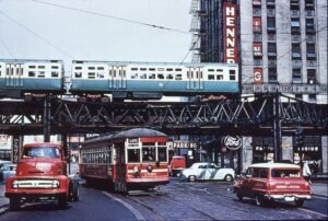Chicago Surface Lines | Chicago, Illinois | Car 1758 | with El train | September 28, 1953 | Elmer Kremkow collection