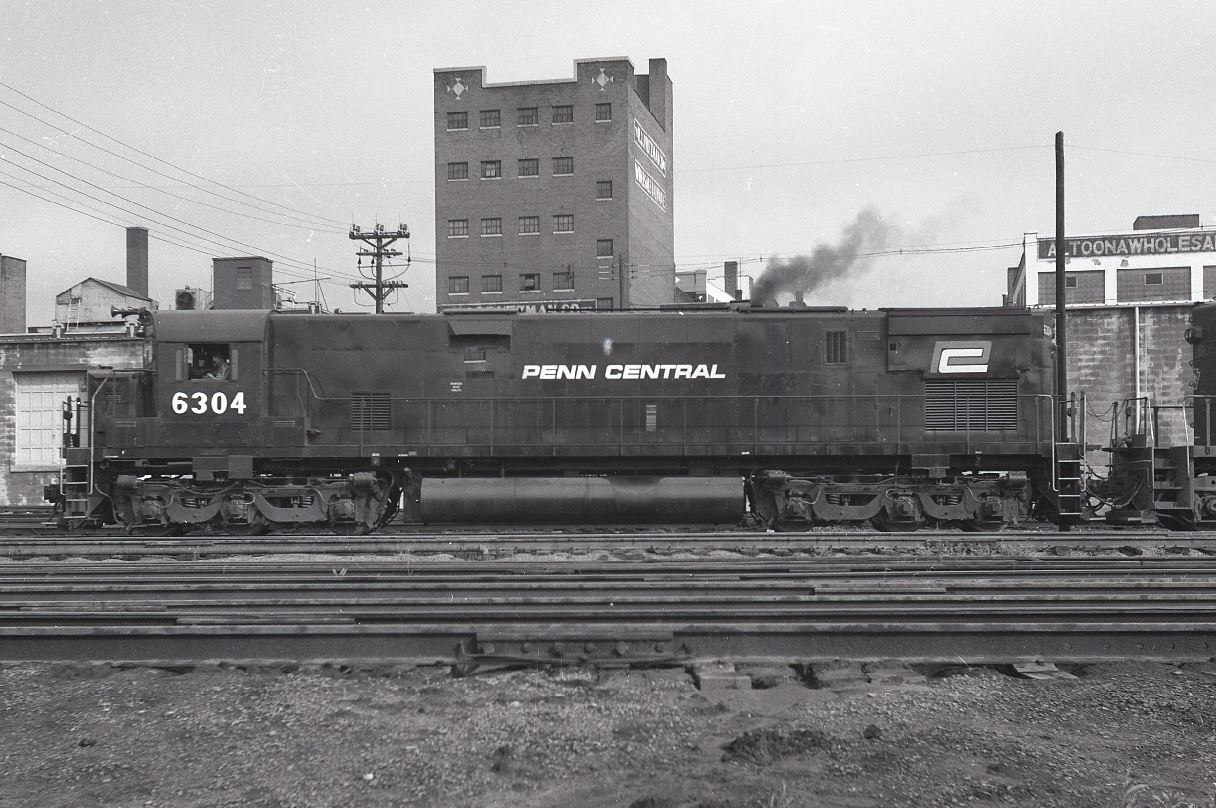 Penn Central Transportation Company | Altoona, Pennsylvania | Alco C628 #6304 | 1969 | Elmer Kremkow photograph
