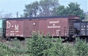 Detroit and Mackinac | Marion, Ohio | Class X-32-4 Round top box car #3404 | May 19, 1972 | Emory Gulash photograph