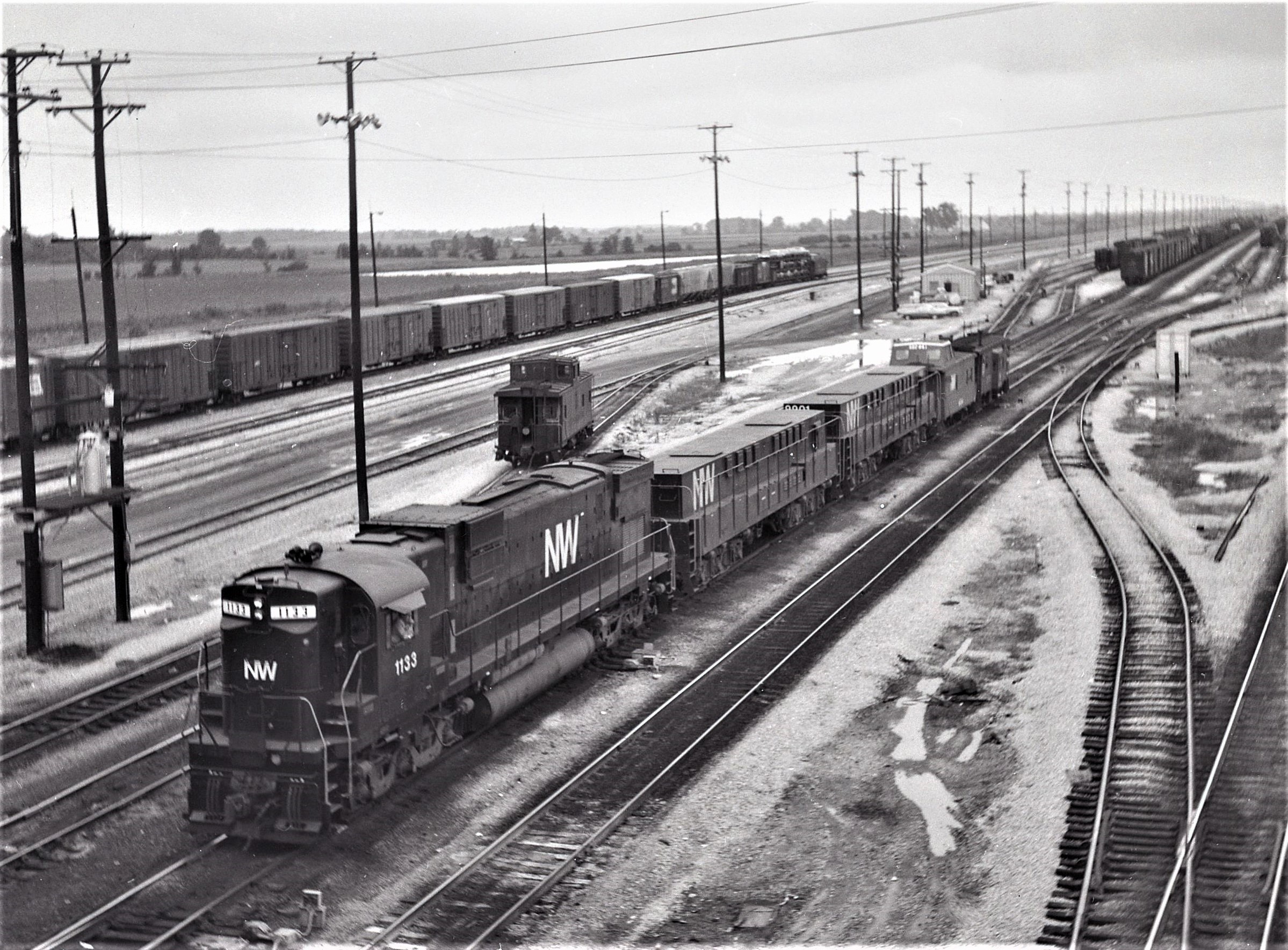 Norfolk and Western |Bellevue, Ohio | Alco C630 #1133 + M Slugs | 1975 | Elmer Kremkow photograph