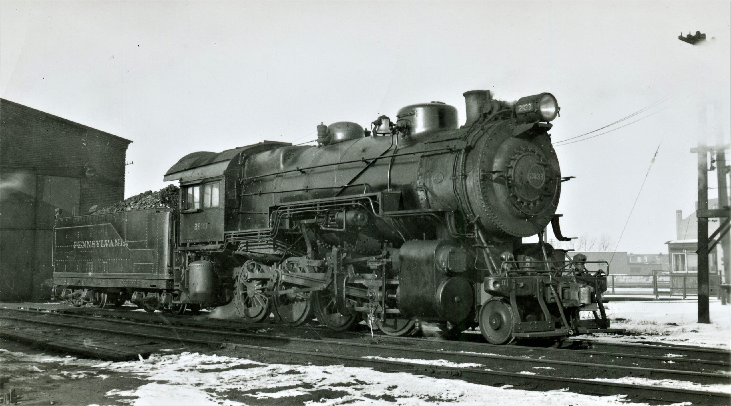 Pennsylvania Railroad | Lancaster, Pennsylvania | H8sb 2-8-0 #2833 | December 31, 1939 | John Bowman Jr. photograph