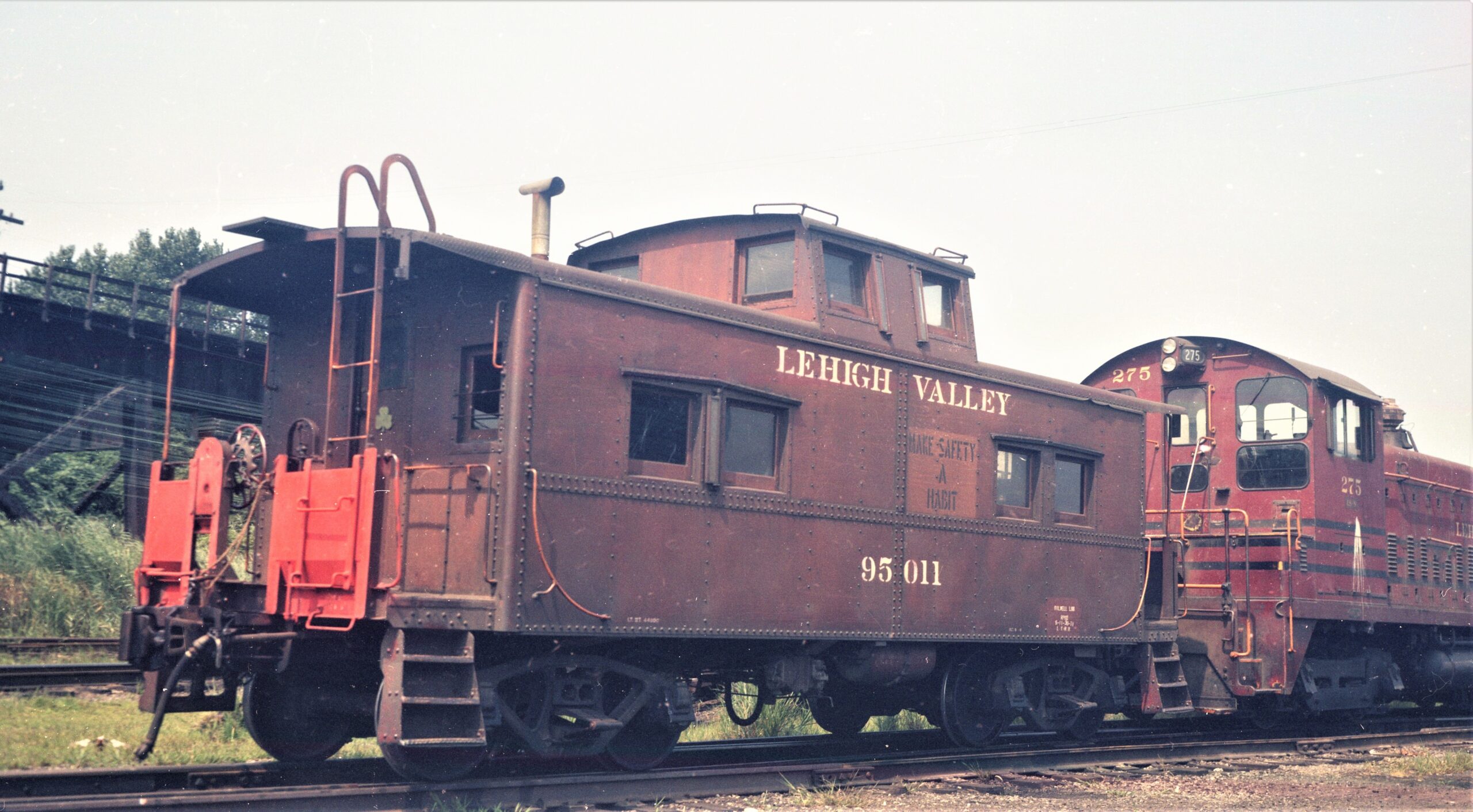Lehigh Valley | Jersey City, New Jersey | Caboose #95011 | August 19, 1973