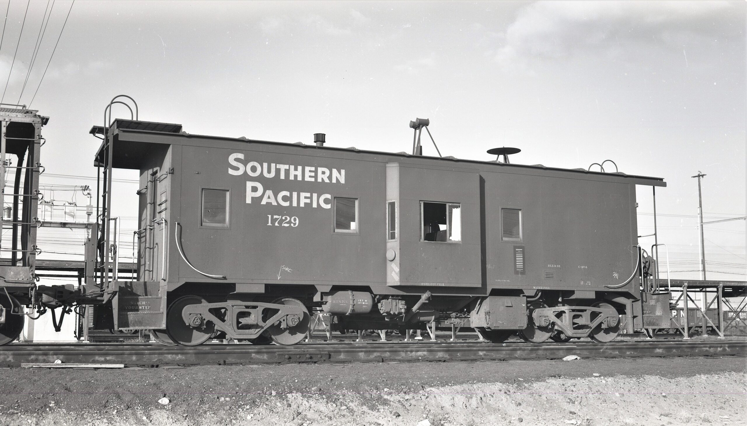 Southern Pacific | Tuscon, Arizona | Class C-40-6 caboose #1729 | May 4, 1989