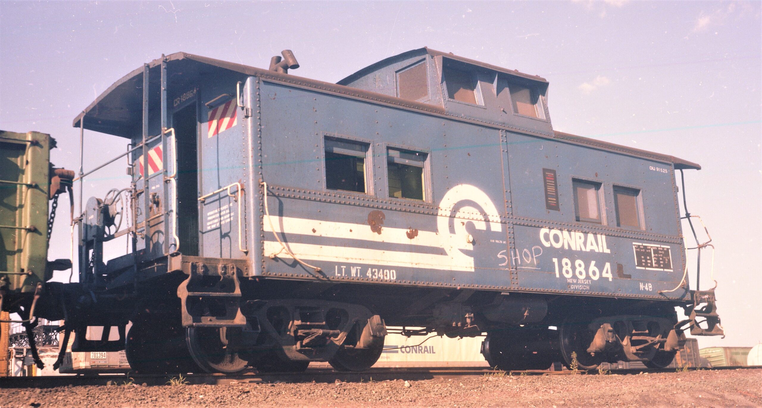 Conrail | Elizabethport, New Jersey | N-4b Class caboose #18864 | ex-CRNJ # 91525 | July 12,1978 | H.B.Olsen photograph