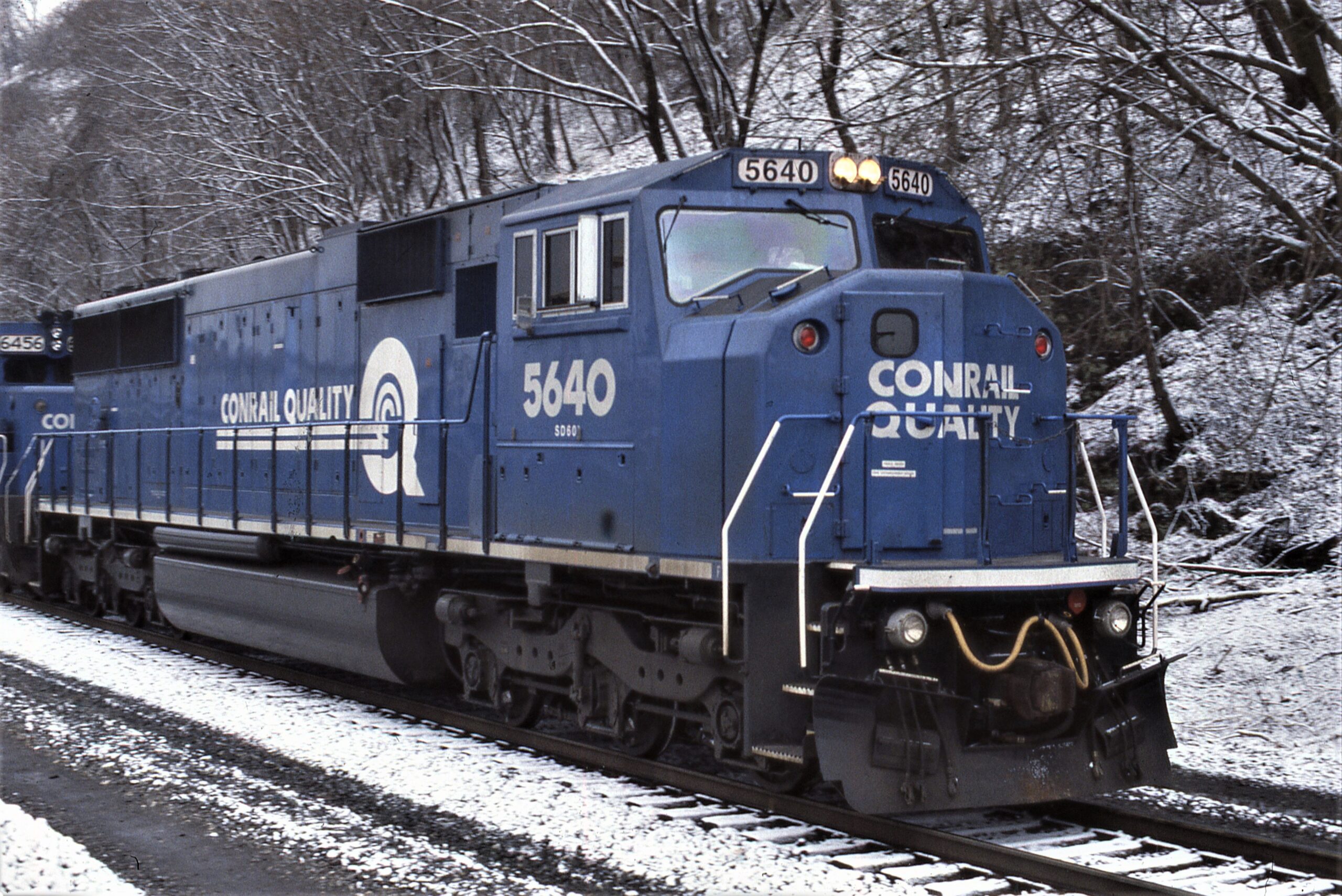 Conrail | Pittsburgh, Pennsylvania | EMD Diesel-electric SD60I #5640 locomotive | wb TV1H | March 25, 1996 | Dick Flock photograph