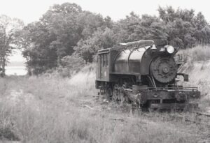 Smithfield Terminal Railway | Smithfield, Virginia | Saddletanker 0-6-0 #6 | July 1951 | Fielding Lew Bowman photograph