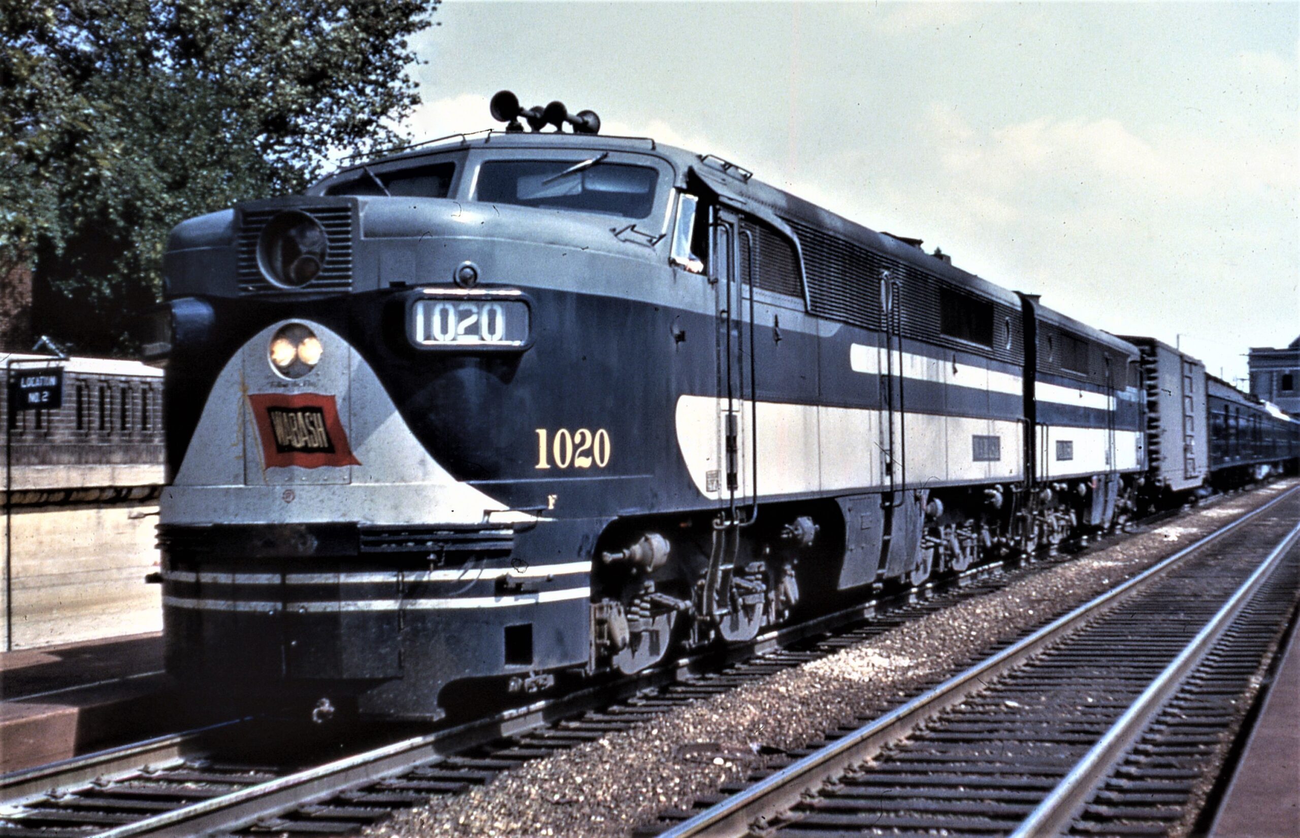 Wabash Railroad | Saint Louis, Missouri | Delmar Station | ALCO Class PA-1 #1020-1020A diesel-electric locomotives | Banner Blue WB | June 1960 | R.R. Wallin photograph | Richard Prince collection