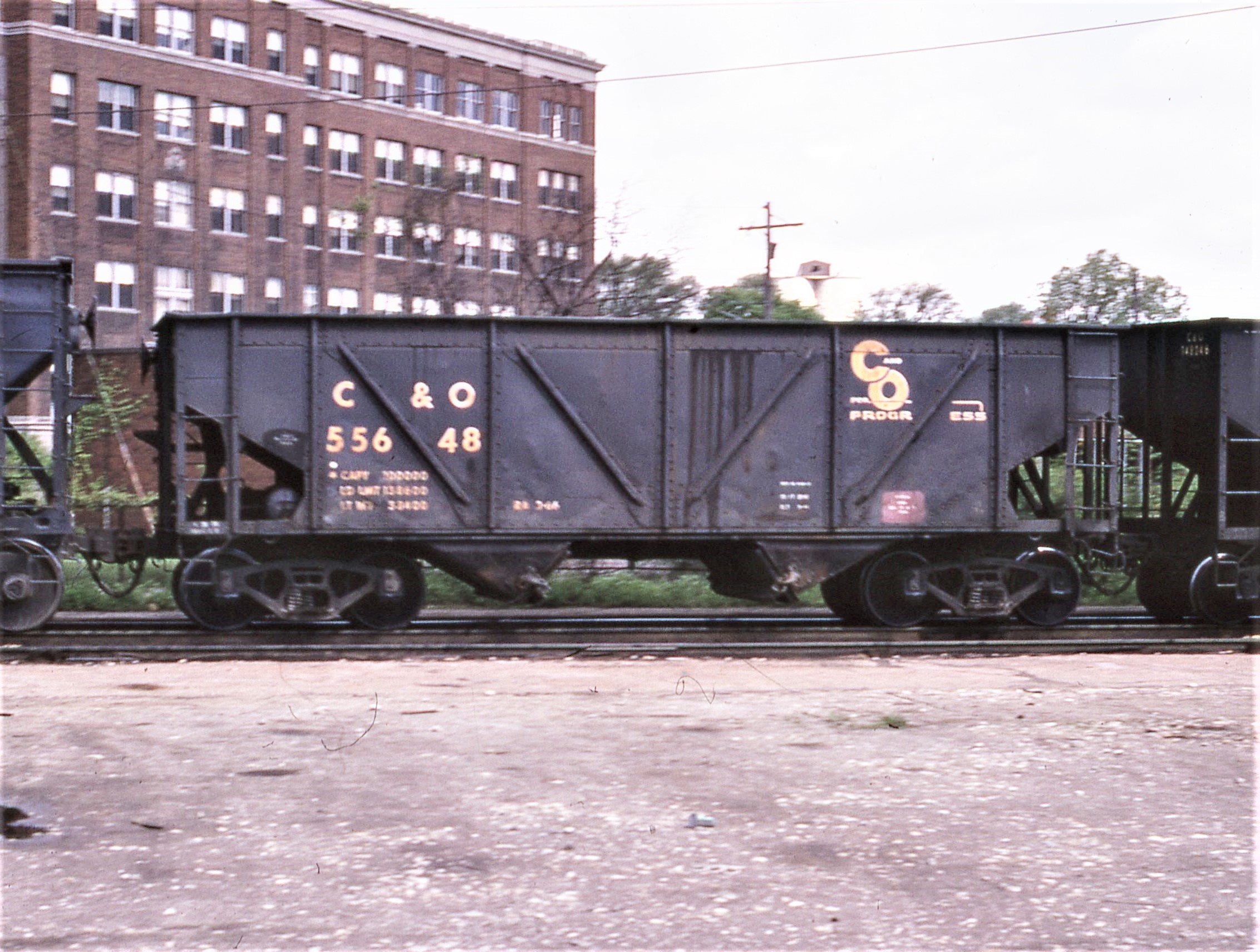 Chesapeake and Ohio Railroad | Mansfield, Ohio | 50-Ton 2 Bay Hopper #55648 | May 12, 1973 | Emery Gulash photograph