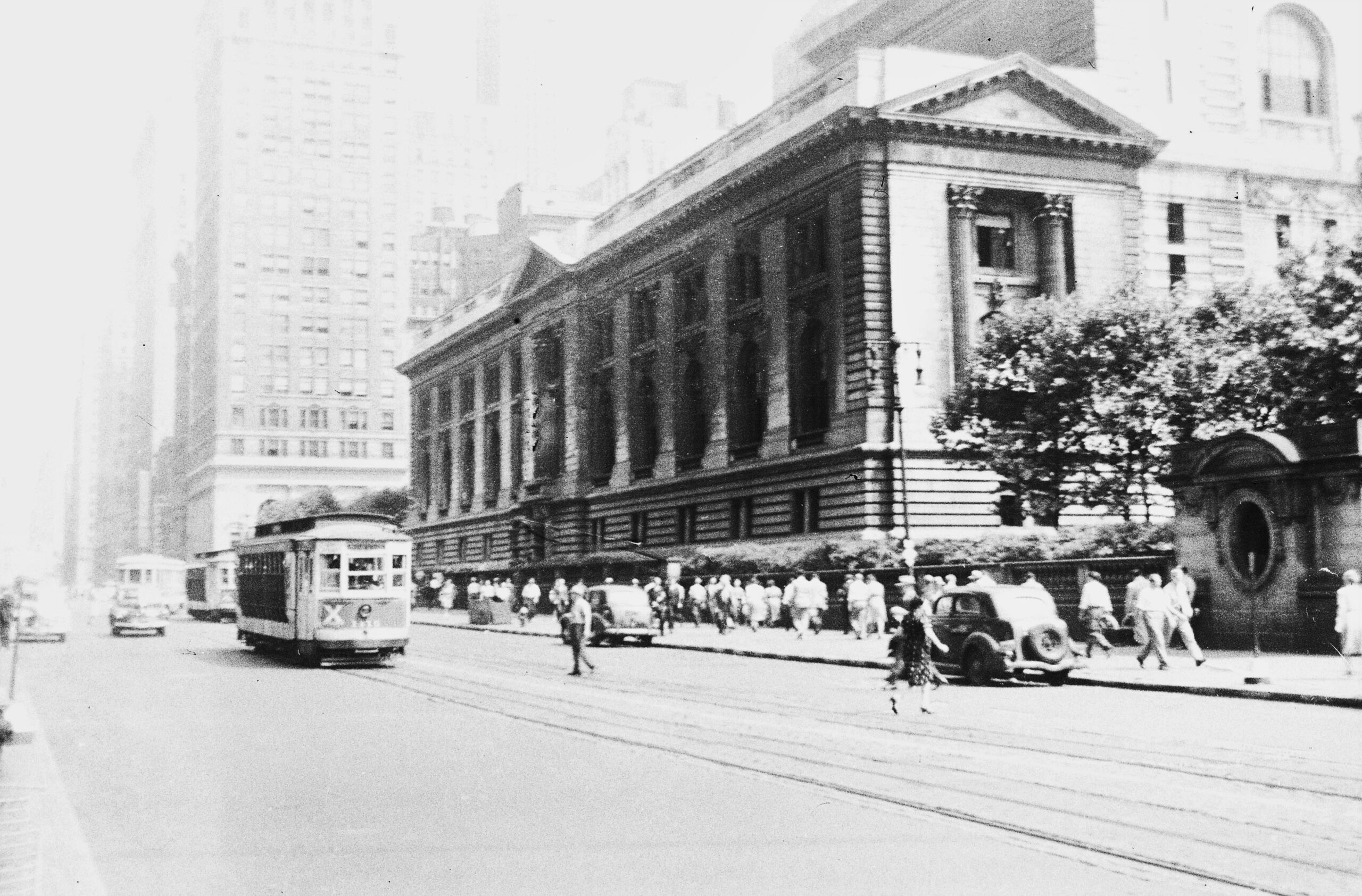 Third Avenue Railway System | TARS | New York, New York | Car 375 | Route X | West 42d Street | August 1943 | Fielding Lew Bowman photograph