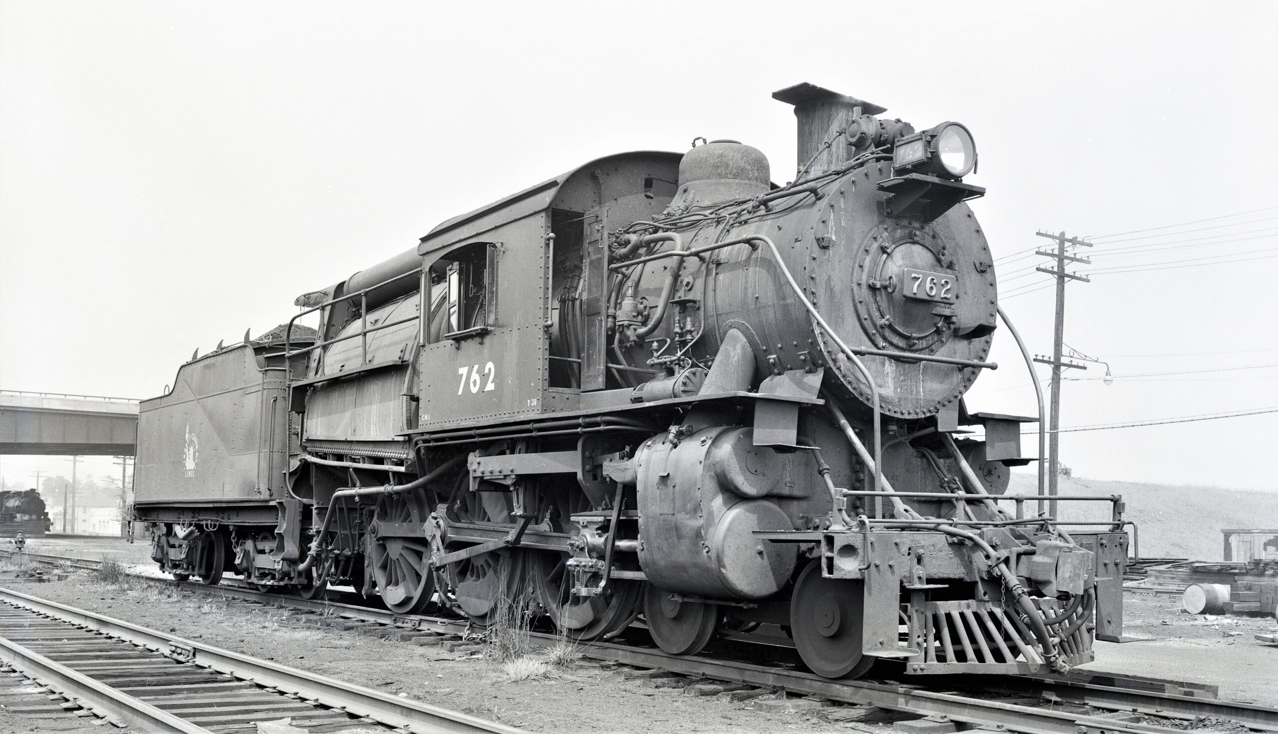 Central Railroad of New Jersey | Cranford, New Jersey | Class T38 4-6-0 #762 Camelback steam locomotive | May 17, 1953 | R. L. Long photograph