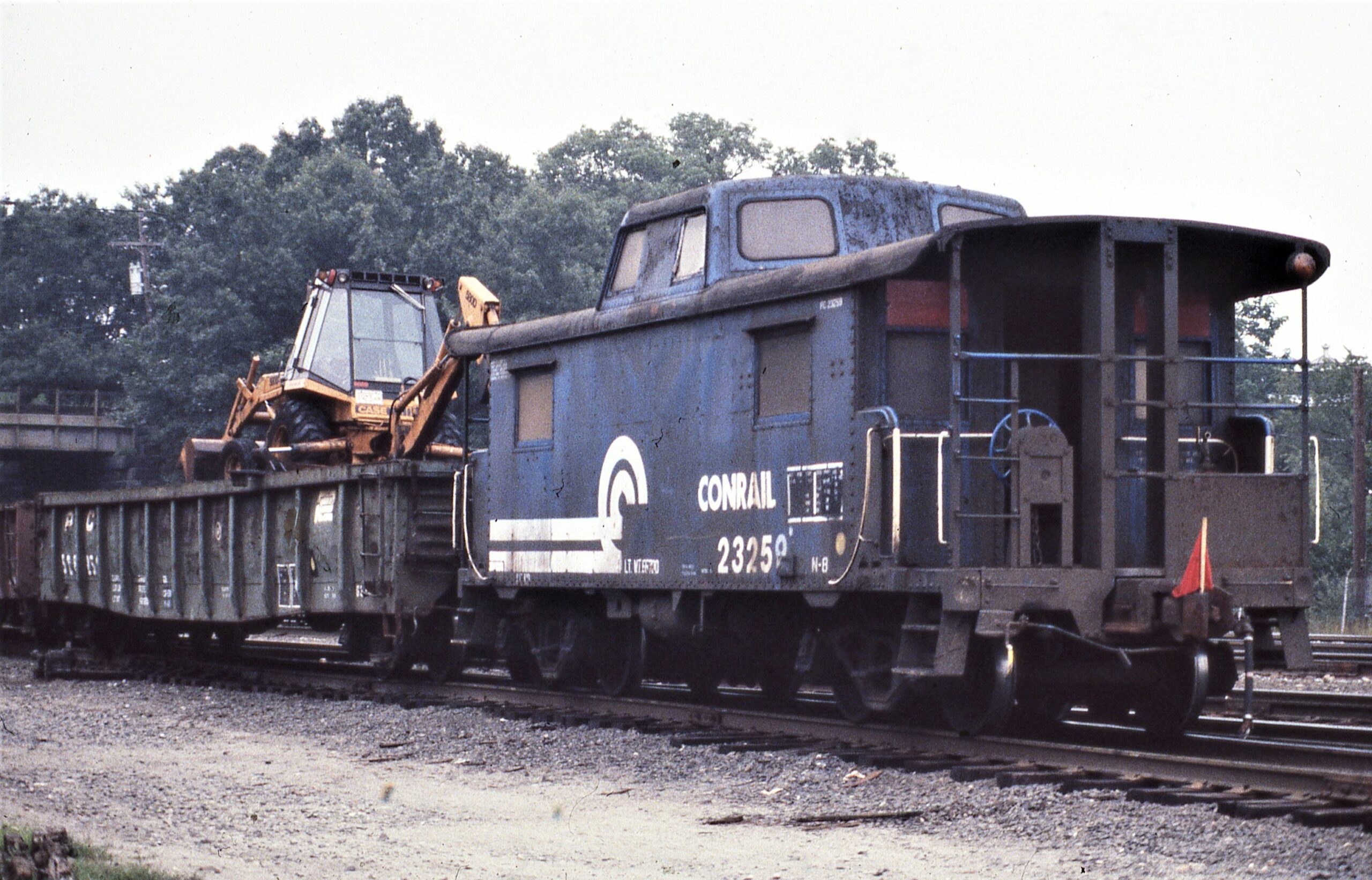 Conrail | Framingham, Massachusetts | N-8 caboose #23259 | ex-PRR | August 11, 1984 | John Wilson photograph