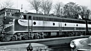 Erie Railroad | Youngstown, Ohio | EMD E8a #825 diesel-electric locomotive | November 13, 1960 | Arthur B. Johnson photograph | Elmer Kremkow collection