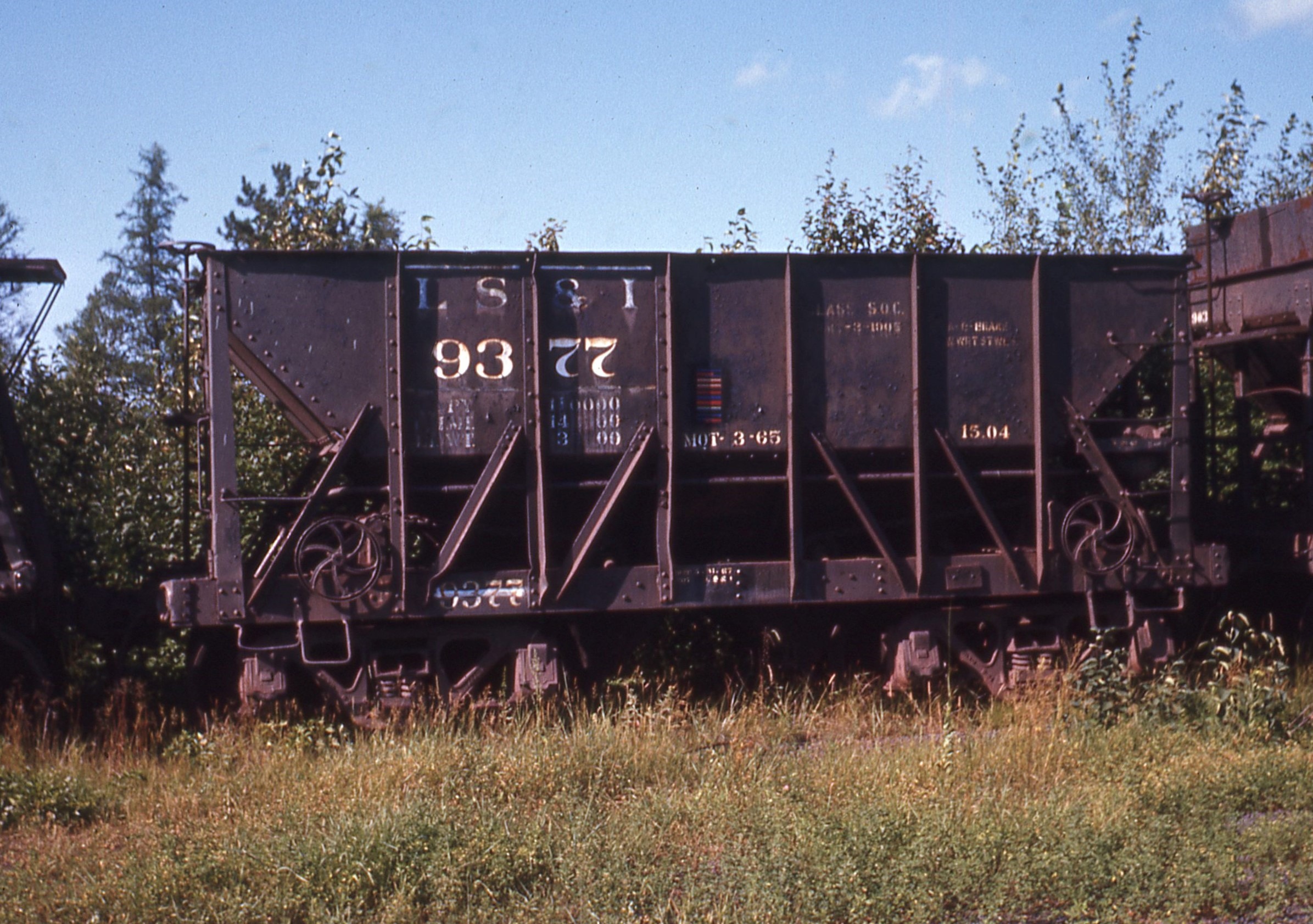 Lake Superior and Ishpeming Railroad | Marquette, Michigan | LS&I | Ore jenny #9377 | August 18, 1970 | Emery Gulash photograph