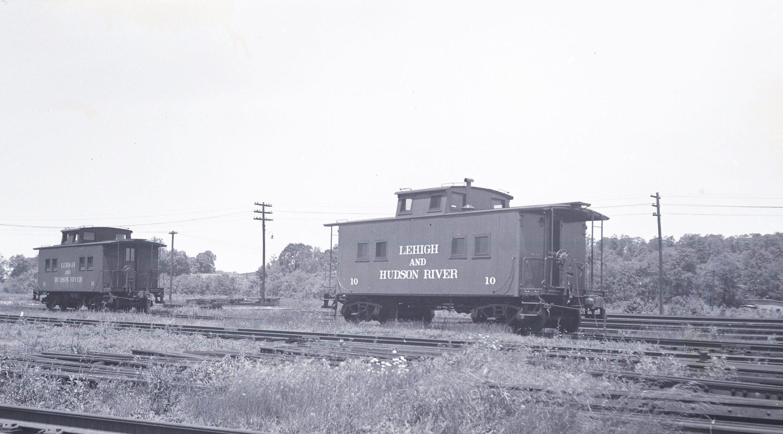 Lehigh and Hudson Railway | Warwick, New York | Caboose #10 and #11 | June 18, 1950