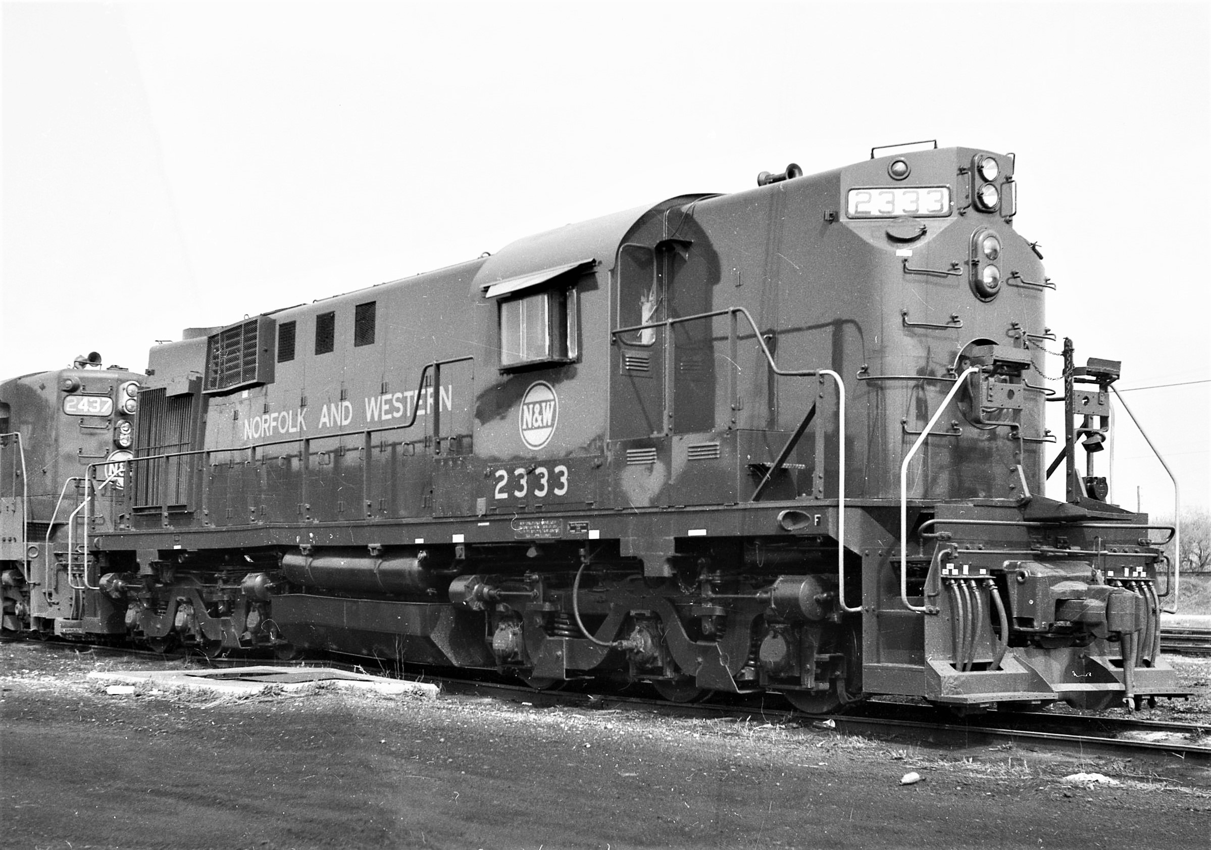 Norfolk and Western Railway | Bellevue, Ohio | Alco RSD12 #2333 diesel-electric locomotive| 1965 | Elmer Kremkow photograph