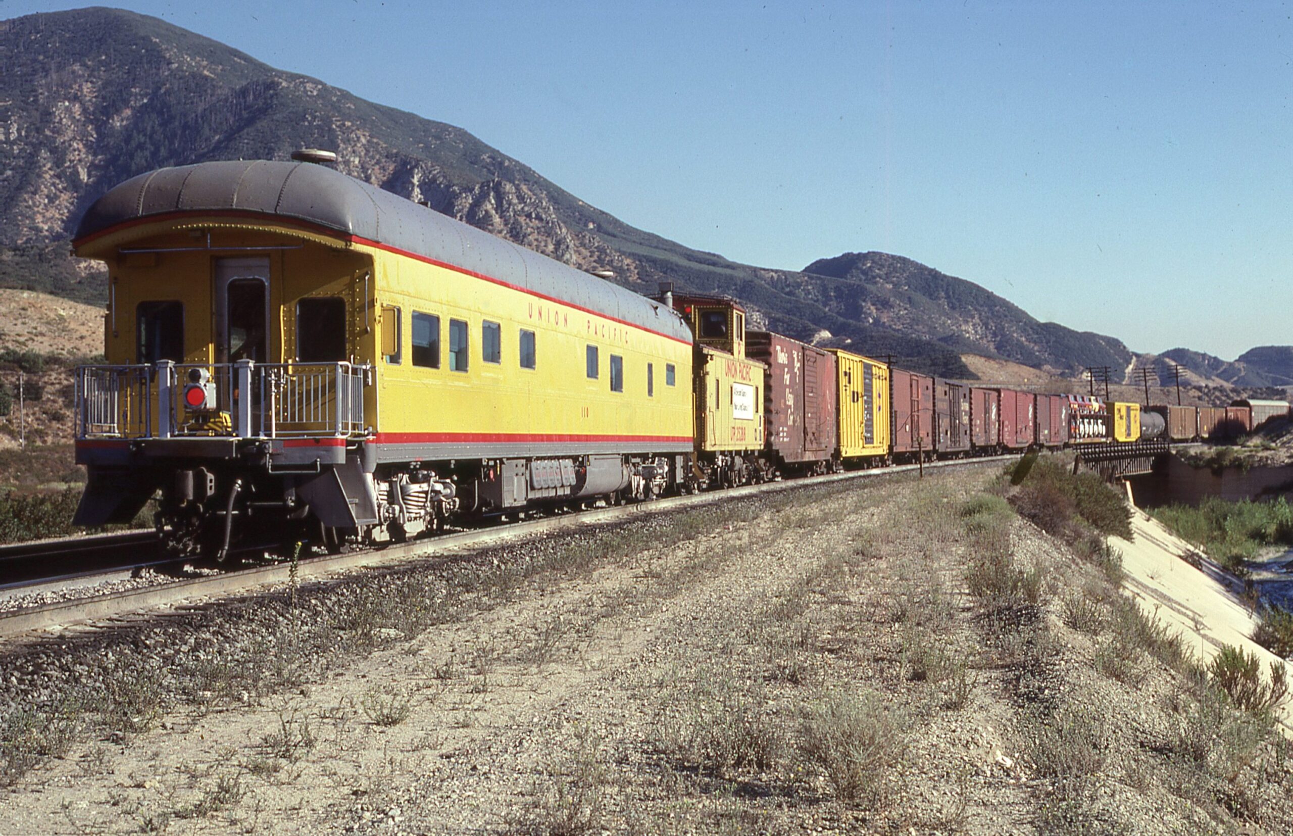Union Pacific Railroad | Cajon Pass, California | Business Car #110 | on freight train | September 1999 | Robert Dunnet phptograph