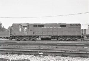 Norfolk and Western | Bellevue, Ohio | FM H24-66 #3596 diesel-electric locomotive | 1972 | Elmer Kremkow photograph