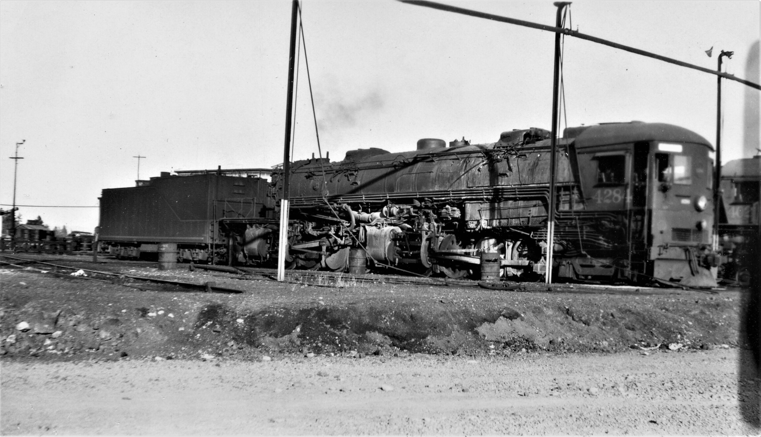 Southern Pacific Lines | Eugene, Oregon | Class AC-4 4-8-8-2 #4284 cab forward steam locomotive | August 10, 1946 | Arthur B. Johnson Photograph