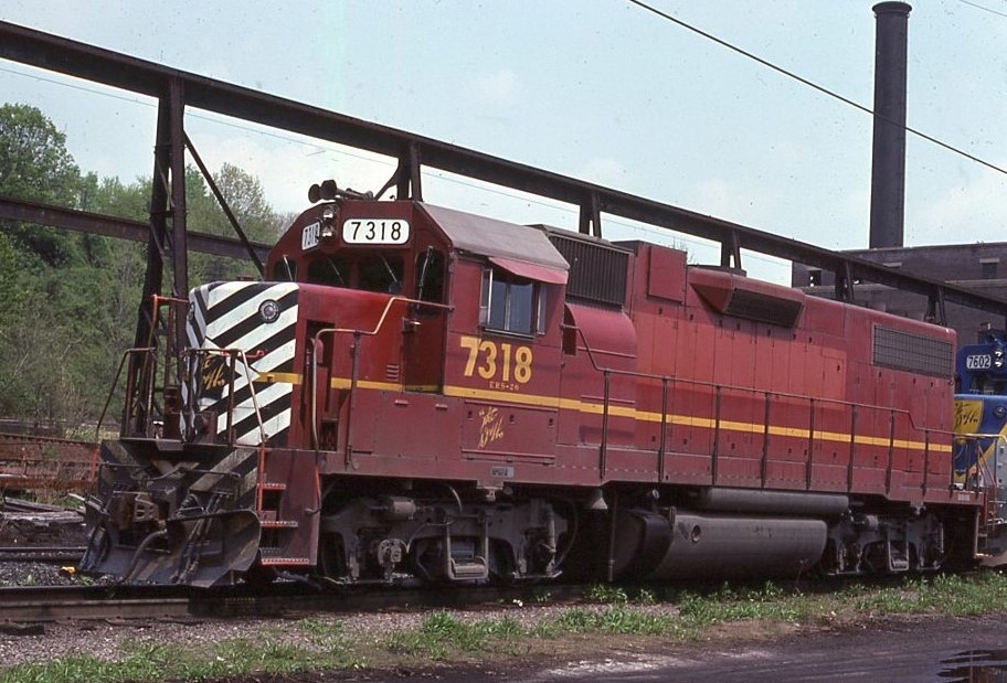 Delaware and Hudson Railway | Bethlehem, Pennsylvania | EMD Class GP38-2 #7318 diesel-electric locomotive | March 3, 1977 | David Hamley photograph | Morning Sun Books collection