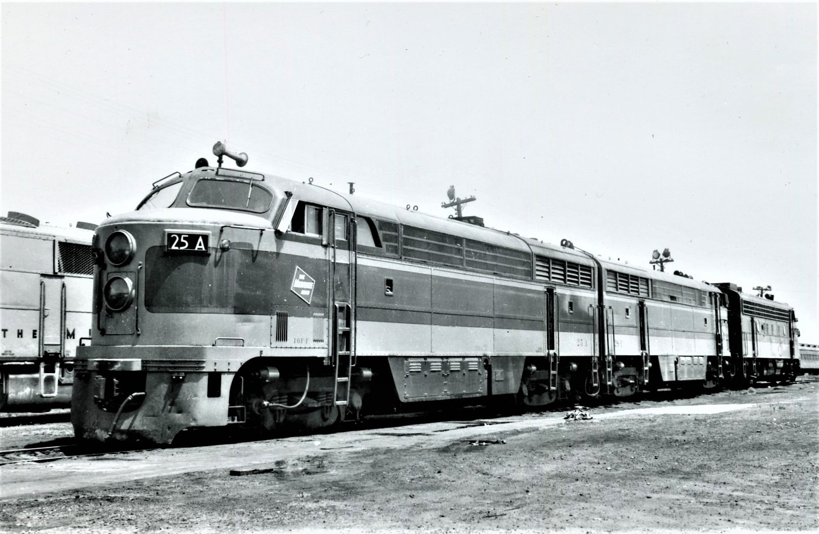 Milwaukee Road | Bensenville, Illinois | Fairbanks Morse Class CFA16-4 @25A | July 5, 1964 | Felix Brunot photograph | Elmer Kremkow collection