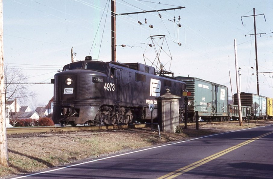 Penn Central Transportation Company | Helmetta, New Jersey | GE EP5 #4973 electric motor | Browns Yard – Morrisville turn | December 1976 | Larry Steingarten photograph
