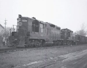 Norfolk and Western | Bellvue, Ohio | EMD GP9 #607 diesel-electric locomotive | 1966 | Elmer Kremkow photograph