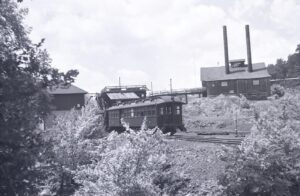 East Broad Top | Robertsdale, Pennsylvania | Combine #15 | at Mine | June 1955 | Fielding Lew Bowman photograph