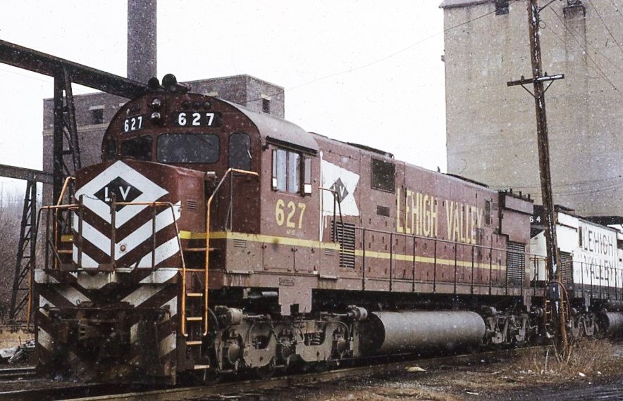 Lehigh Valley Railway | Bethlehem, Pennsylvania | Alco C628 #627 diesel-electric locomotive | May 1975 | Gerald Landau photographa