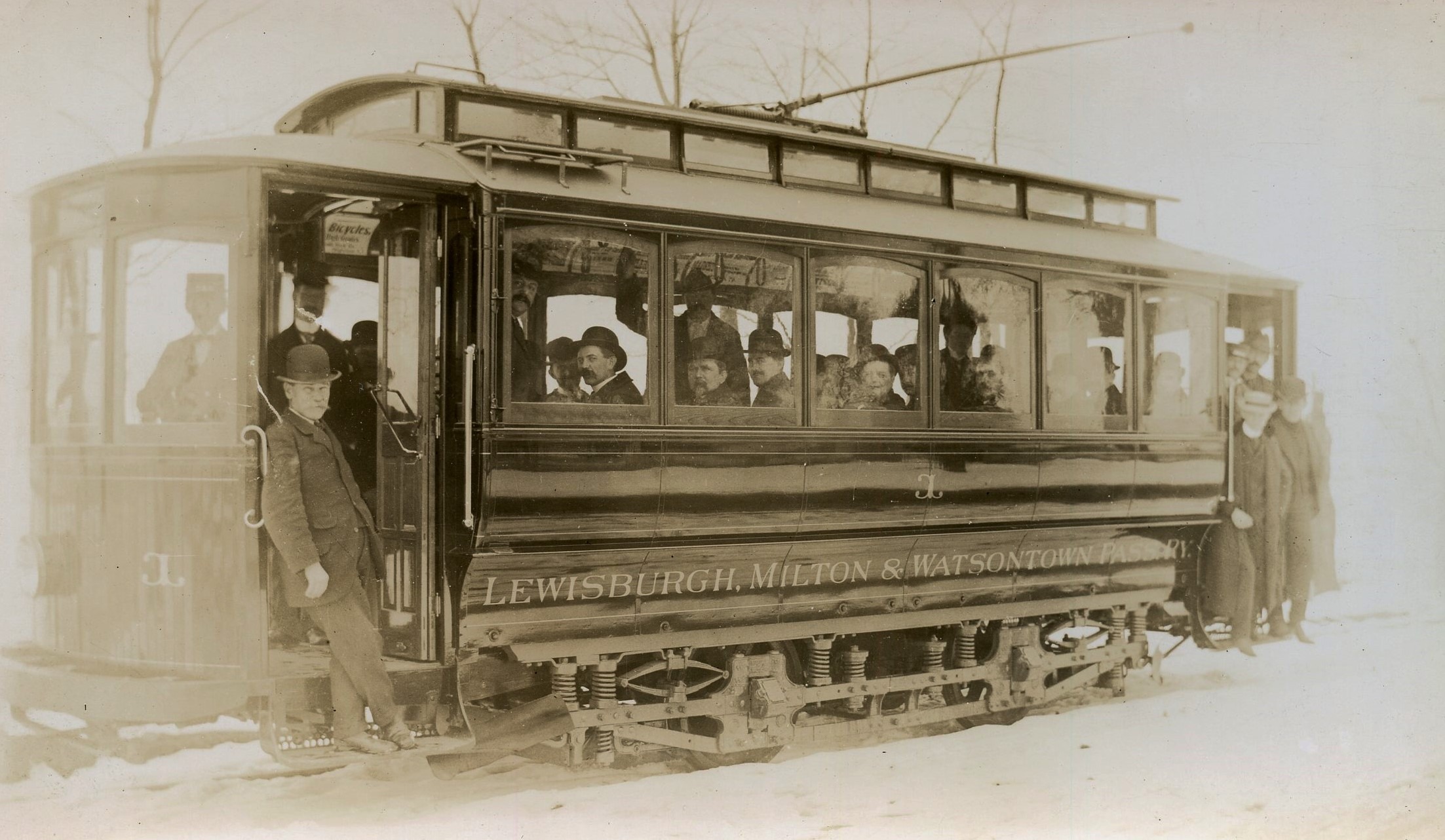 Lewisburgh, Milton & Watsontown Pass. Ry.| Milton, Pennsylvania | Car 1 | 1898 | NJCRHS Collection