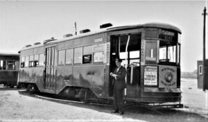 Brooklyn & Queens Transit Corporation | Brooklyn, New York | Car #6197 | 1935 | Edward J. Ratz photograph | Elmer Kremkow collection