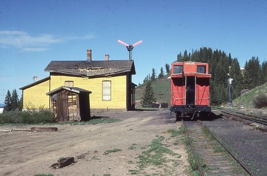 Cumbres and Toltec Scenic Railway | Cumbres Pass, Colorado | Passenger Station | Wood frame caboose #05635 | June 25,1979 | Dick Flock photograph | 35mm color slide