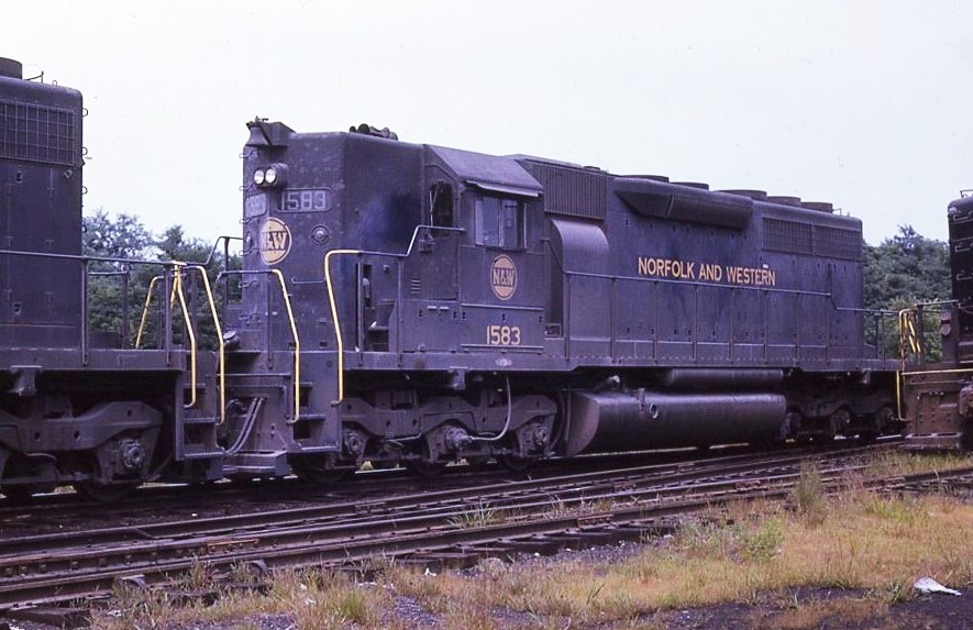 Norfolk and Western Railway | Hagerstown, Maryland | EMD Hi-hood SD40 #1583 diesel-electric locomotive | Augst 13, 1967 | Jack DeRosset photograph