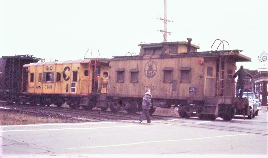 Chessie System | Willard, Ohio | ex- Baltimore and Ohio | Caboose C2415 and C2031 | December 27, 1974 | Emery Gulash photograph