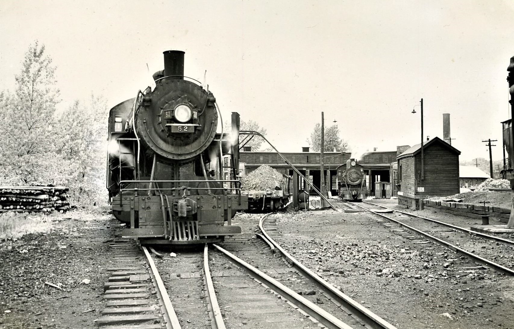 Rutland Railroad | Burlington, Vermont | Class F-11a 4-6-0 #52 and B-2a 0-6-0 steam locomotives | 1949 | Dr. Philip Hastings photograph