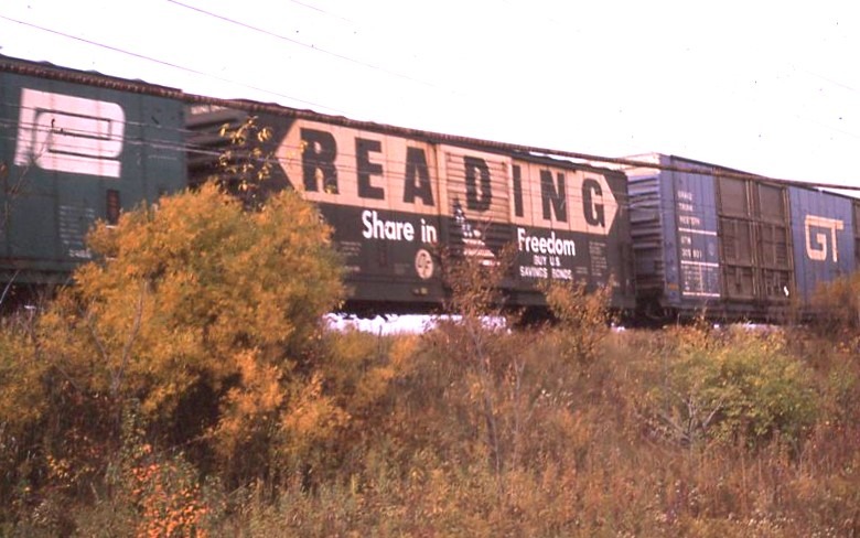 Reading Company | Birmingham, Michigan | Save in Freedom, Buy US Saving Bonds box car | October 2, 1974 | Emery Gulash photograph | Stephen Timko collection