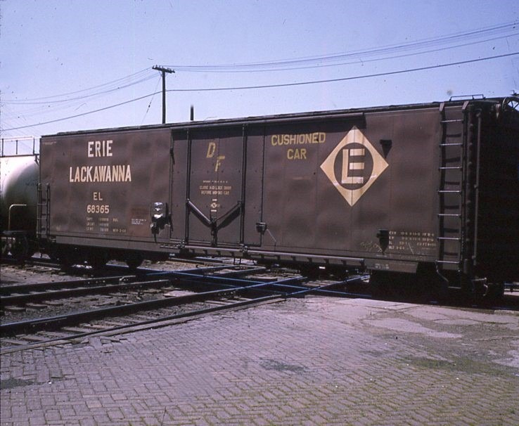 Erie Lackawanna | Marion, Ohio | Cushioned box car #68365 | March 21,1969 | Emery Gulash photograph | Stephen Timko collection