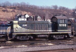 Conrail | ex Detroit Terminal | Conway, Pennsylvania | EMD NW2 #9198 diesel-electric locomotive | December 30, 1981 | David Hamley photograph | Morning Sun Books collection