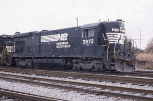 Norfolk Southern | Augusta, Georgia | GE B28-7 #3973 diesel-electric locomotive | January 27, 1992 | Dick Flock photograph