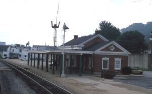 Chesapeake and Ohio Railway | CSX Transportation | Maysville, Kentucky | Passenger station / depot | September 8, 1981 | John Wilson photograph